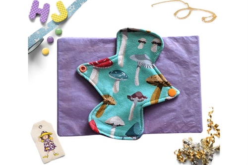 Buy  7 inch Cloth Pad Mint Funghi now using this page